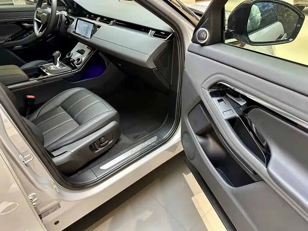 Land Rover Evoque — фото 10