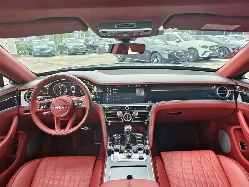 Bentley Flying Spur — фото 4