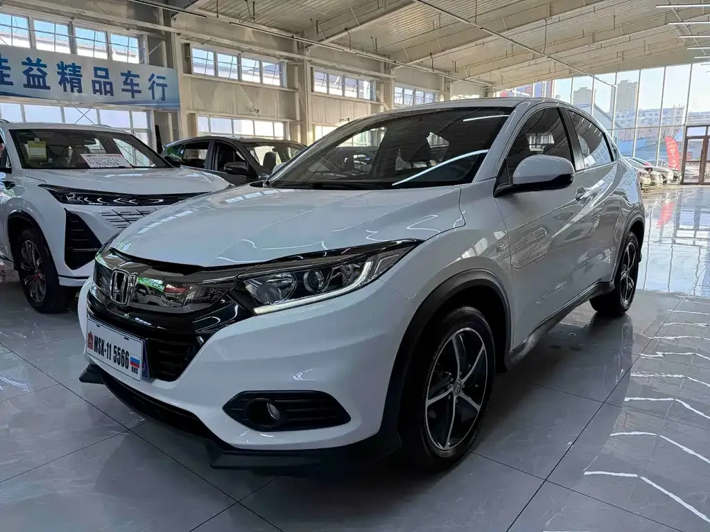 Honda Vezel — фото 1