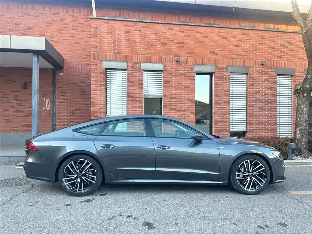 Audi A7 — фото 9
