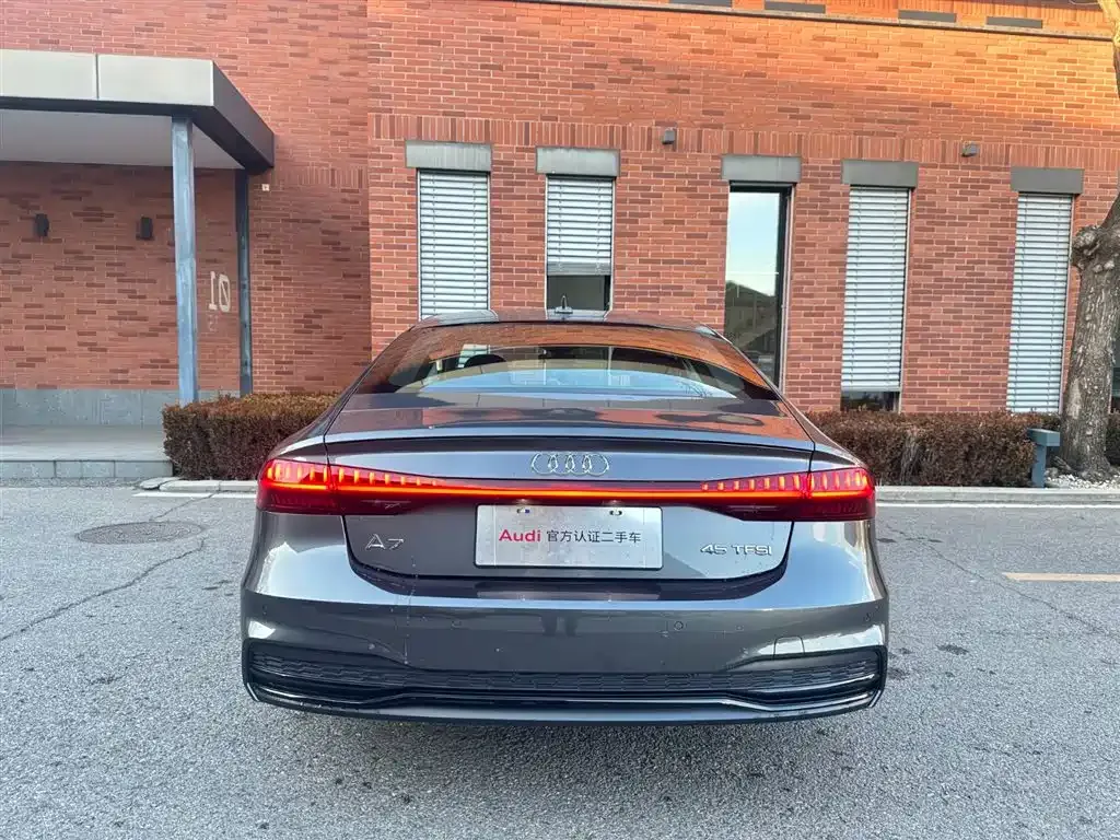 Audi A7 — фото 10