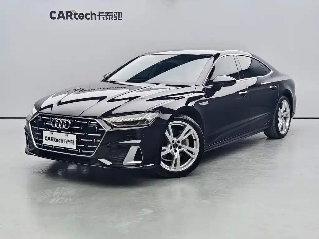 Audi A7L — фото 1