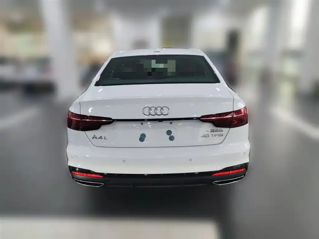 Audi A4L 2024 из CN, фото 6