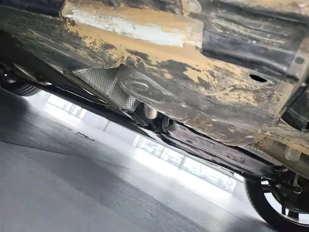 Audi A4L 2024 из CN, фото 9