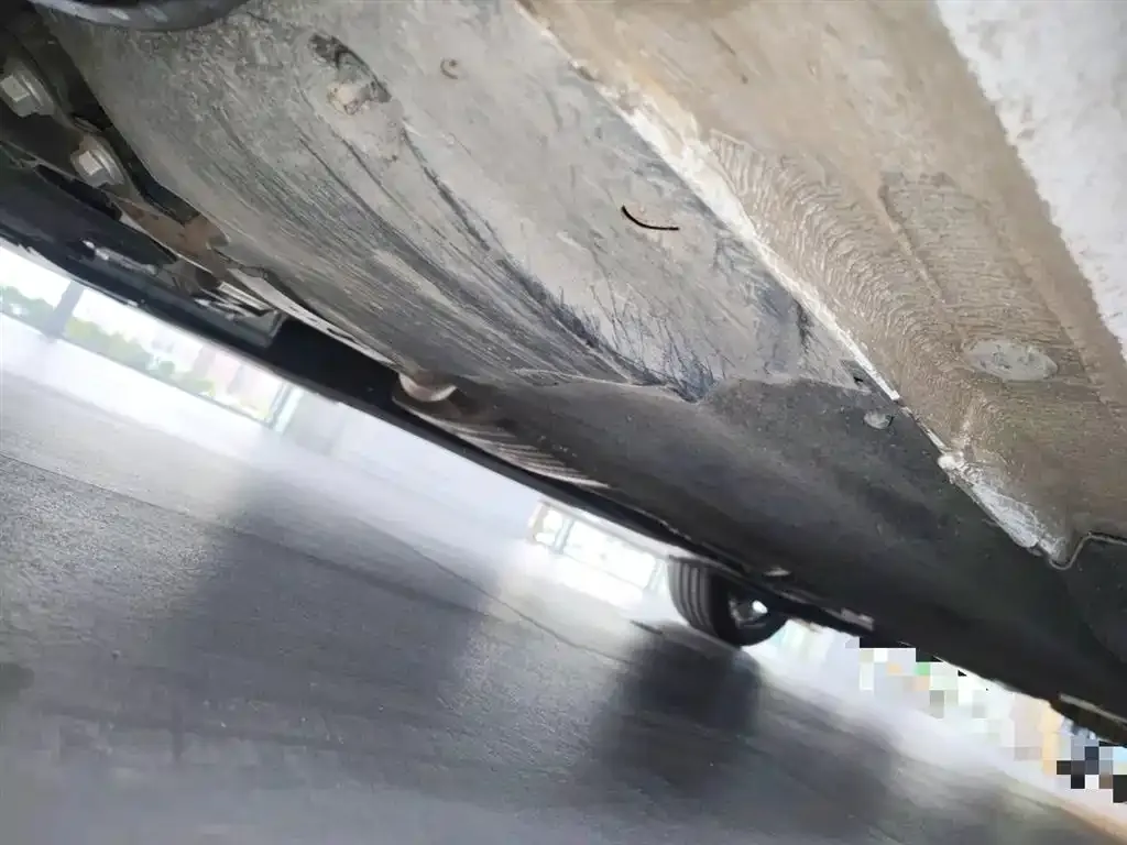 Audi A4L 2024 из CN, фото 10