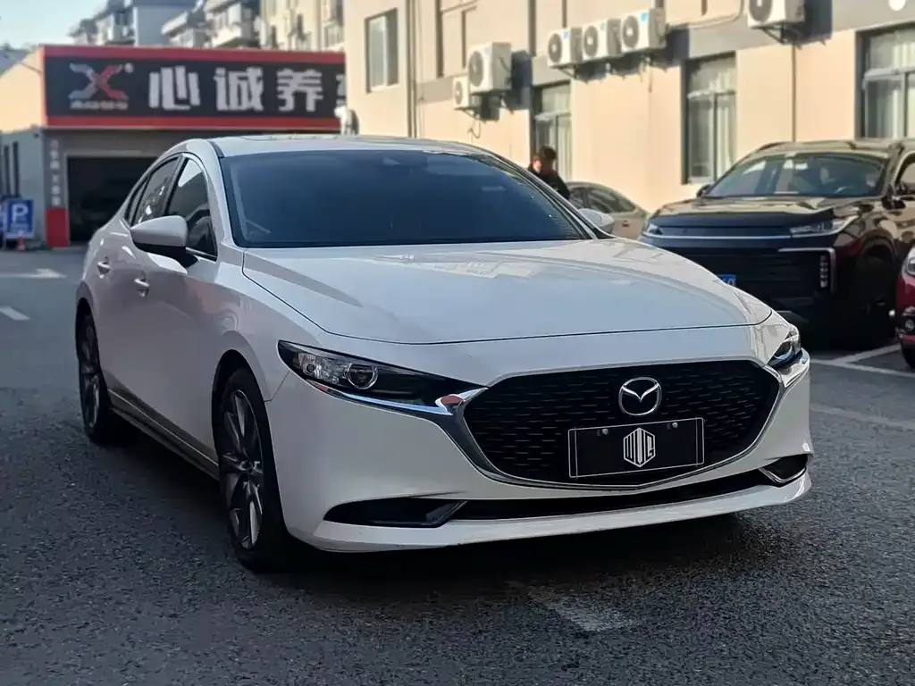 Mazda 3 Axela — фото 6