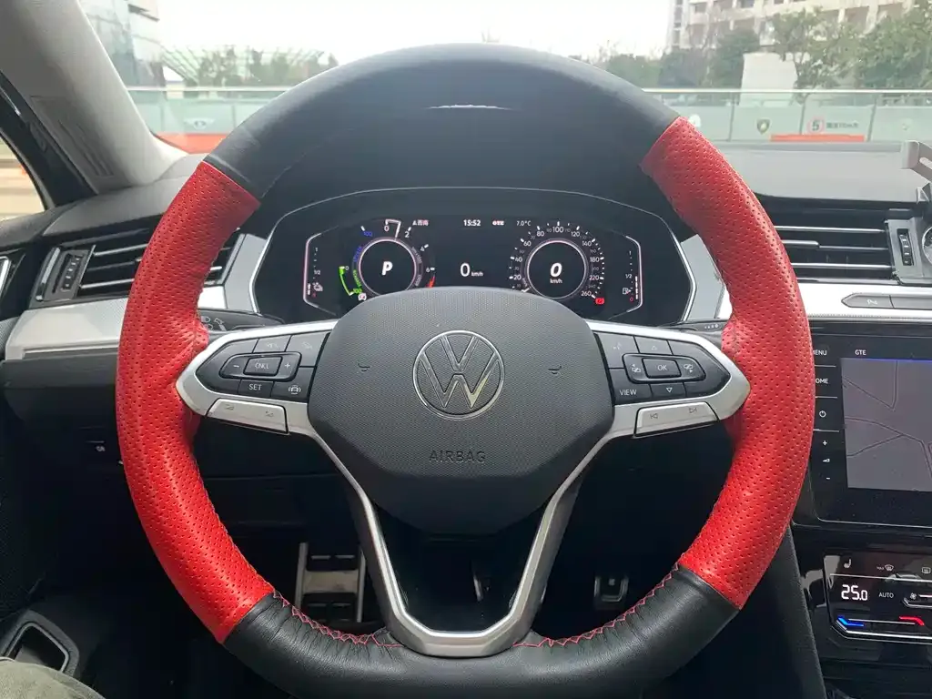 Volkswagen Magotan GTE PHEV 2022 из CN, фото 6