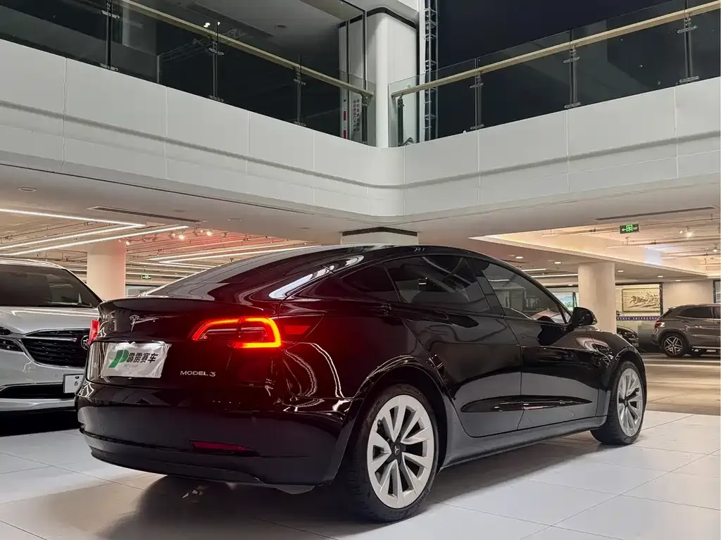 Tesla Model 3 2023 из CN, фото 5