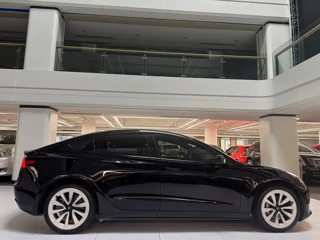 Tesla Model 3 2023 из CN, фото 9