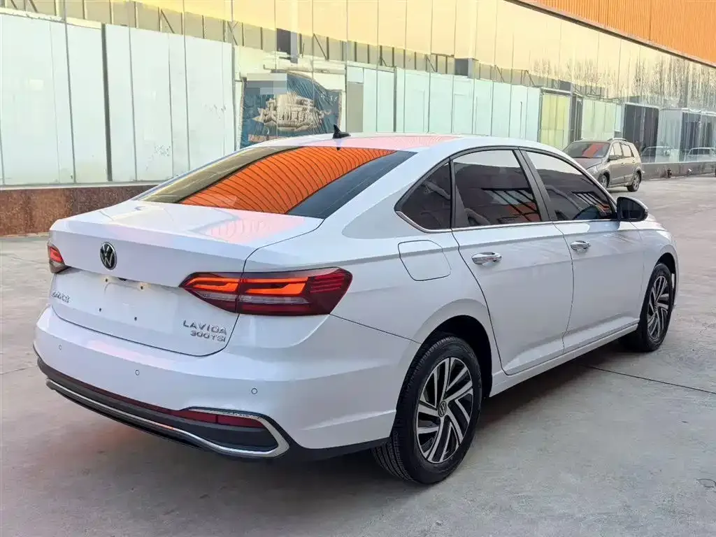 Volkswagen Lavida 2024 из CN, фото 4