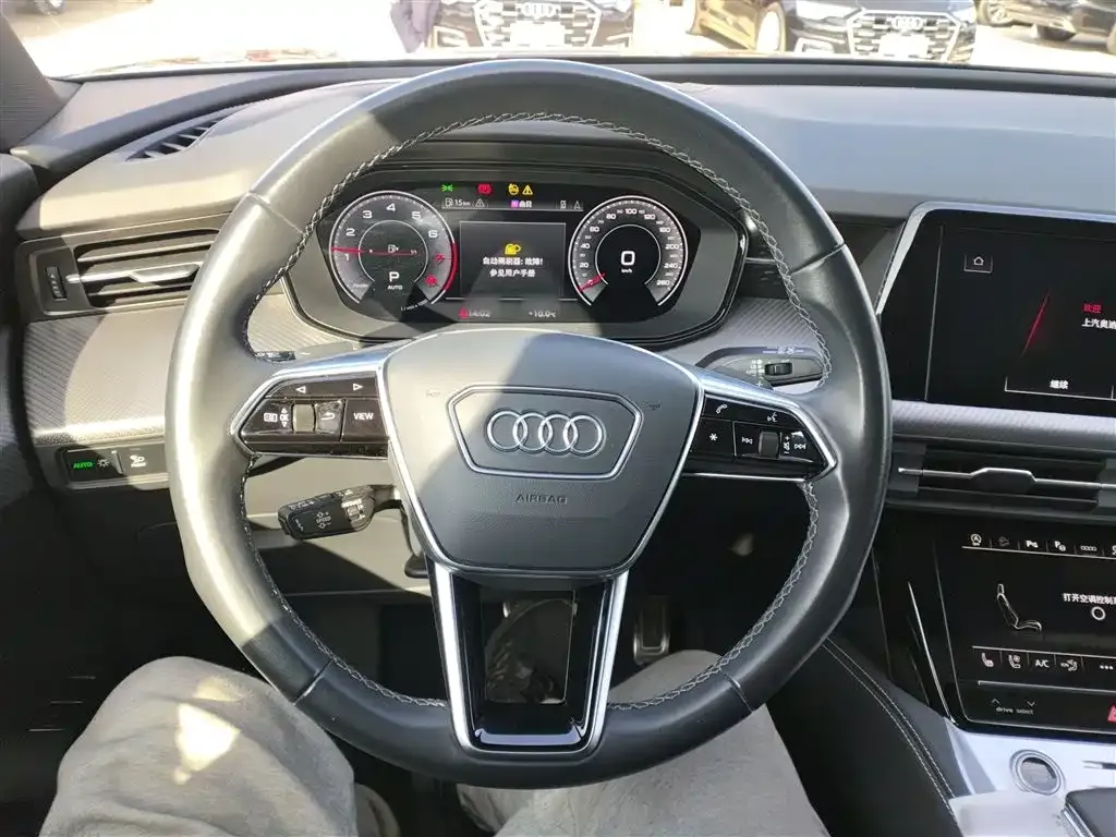 Audi Q6 2024 из CN, фото 8