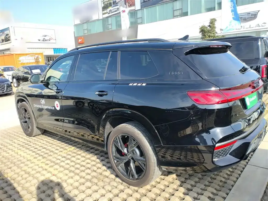 Audi Q6 2024 из CN, фото 6