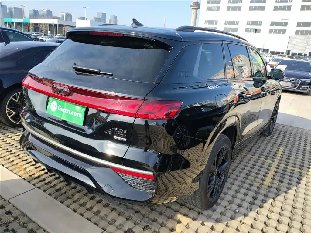 Audi Q6 2024 из CN, фото 9