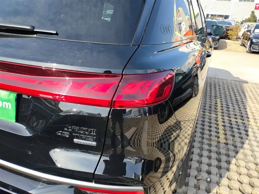 Audi Q6 2024 из CN, фото 5