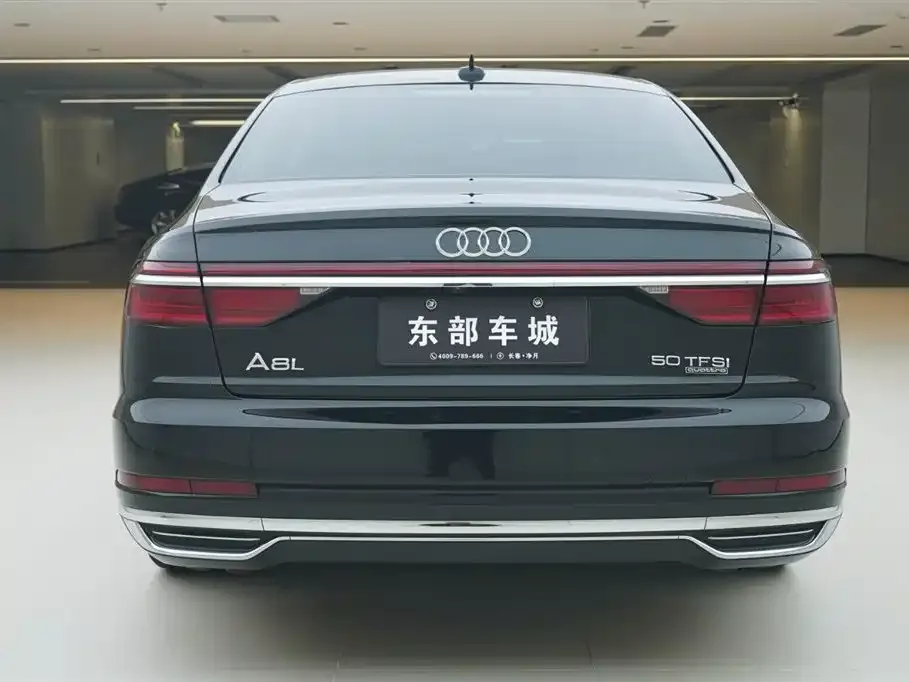 Audi A8 — фото 3