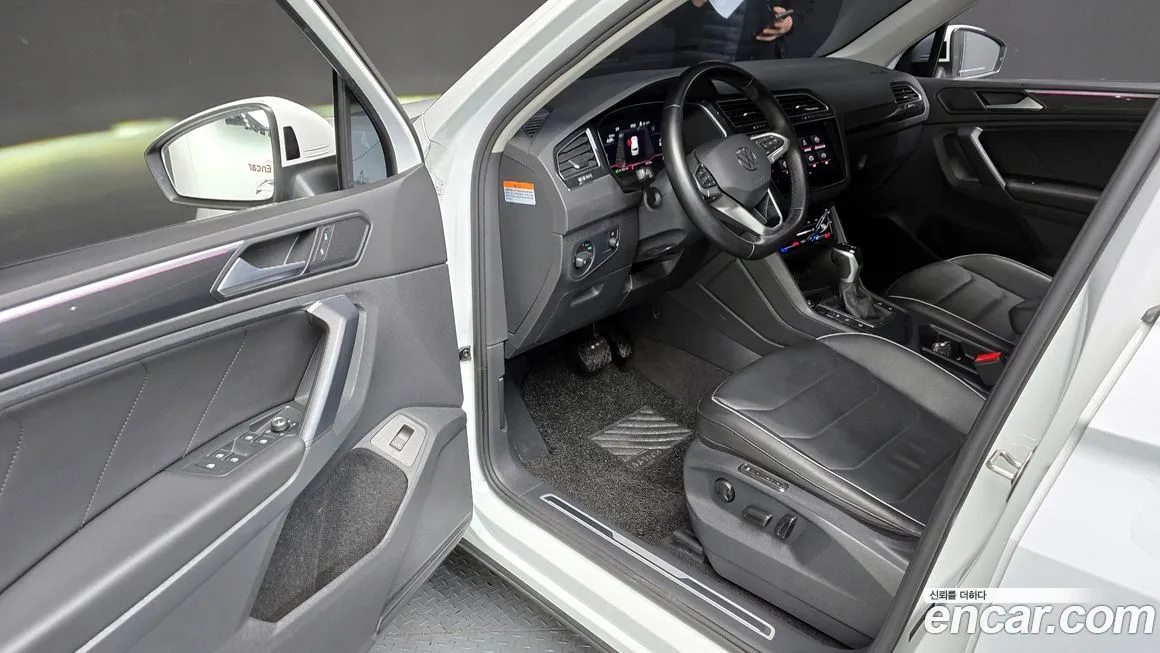 Volkswagen Tiguan 2023 из KR, фото 10