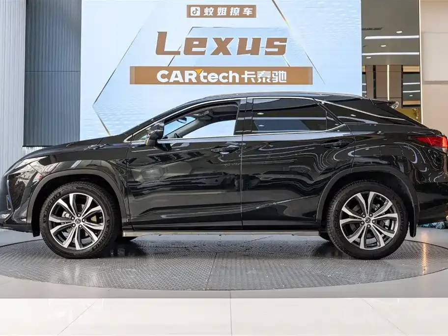 Lexus RX — фото 8