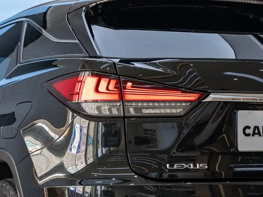 Lexus RX — фото 10