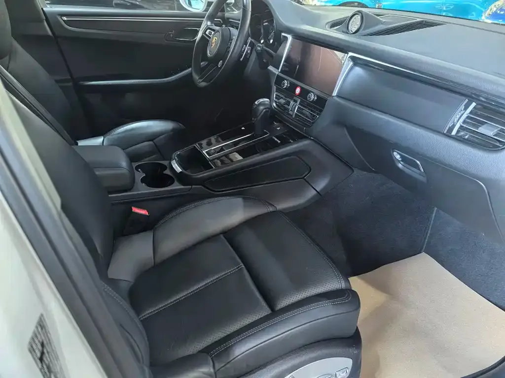 Porsche Macan 2025 из CN, фото 3