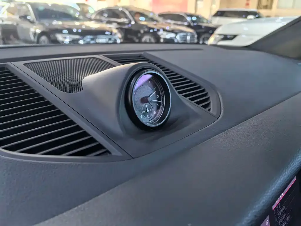 Porsche Macan 2025 из CN, фото 4