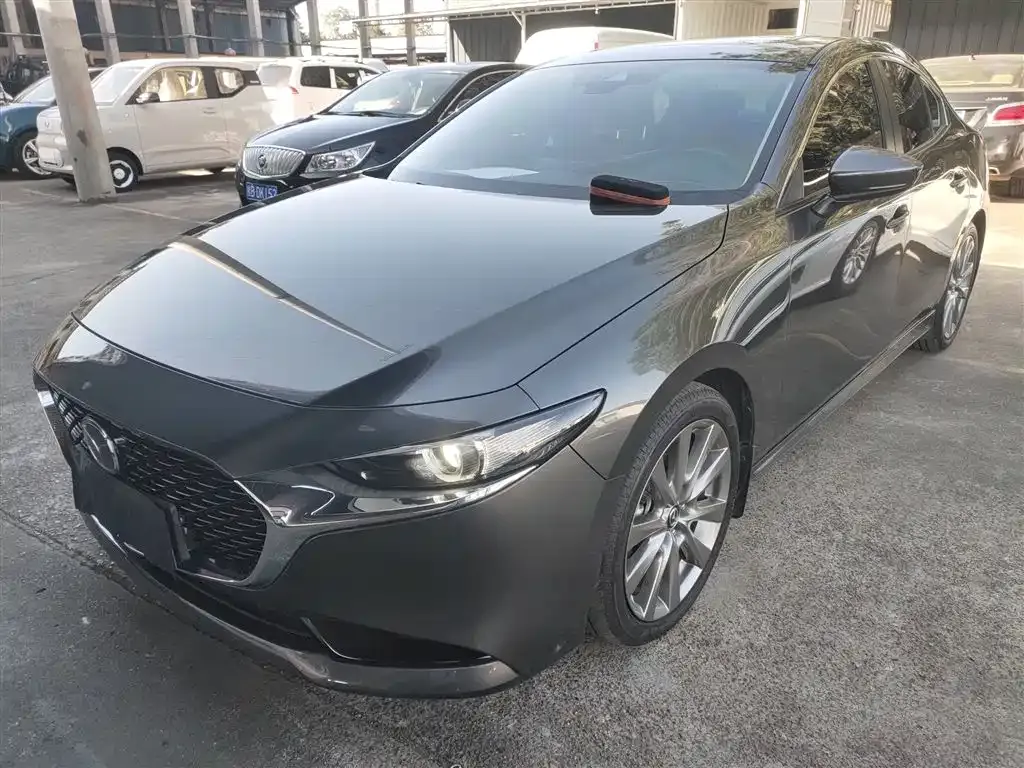 Mazda 3 Axela 2024 из CN, фото 1