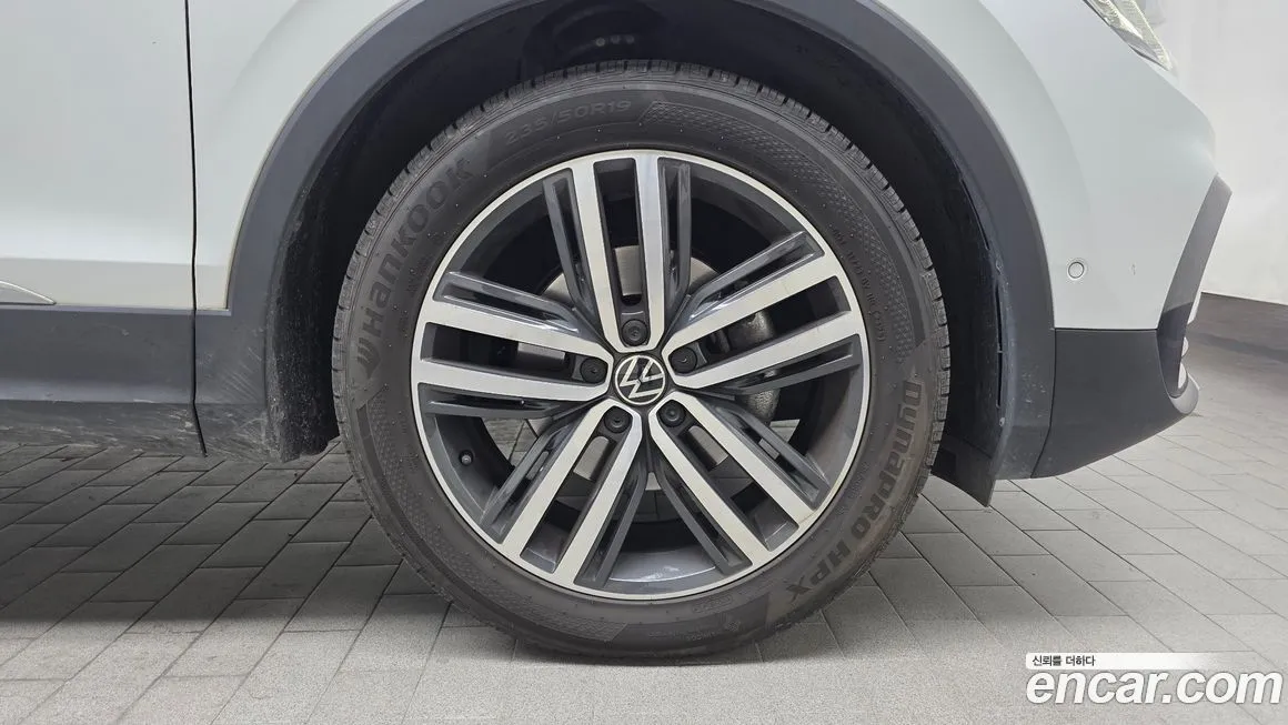 Volkswagen Tiguan 2021 из KR, фото 6