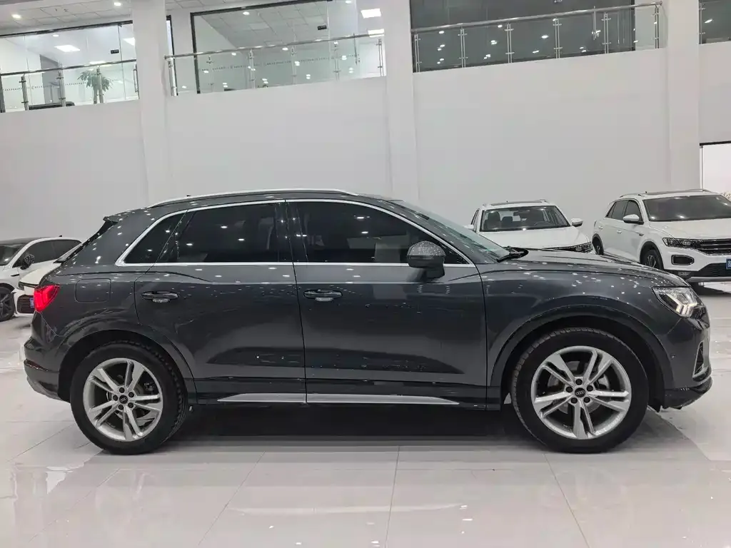 Audi Q3 2022 из CN, фото 3