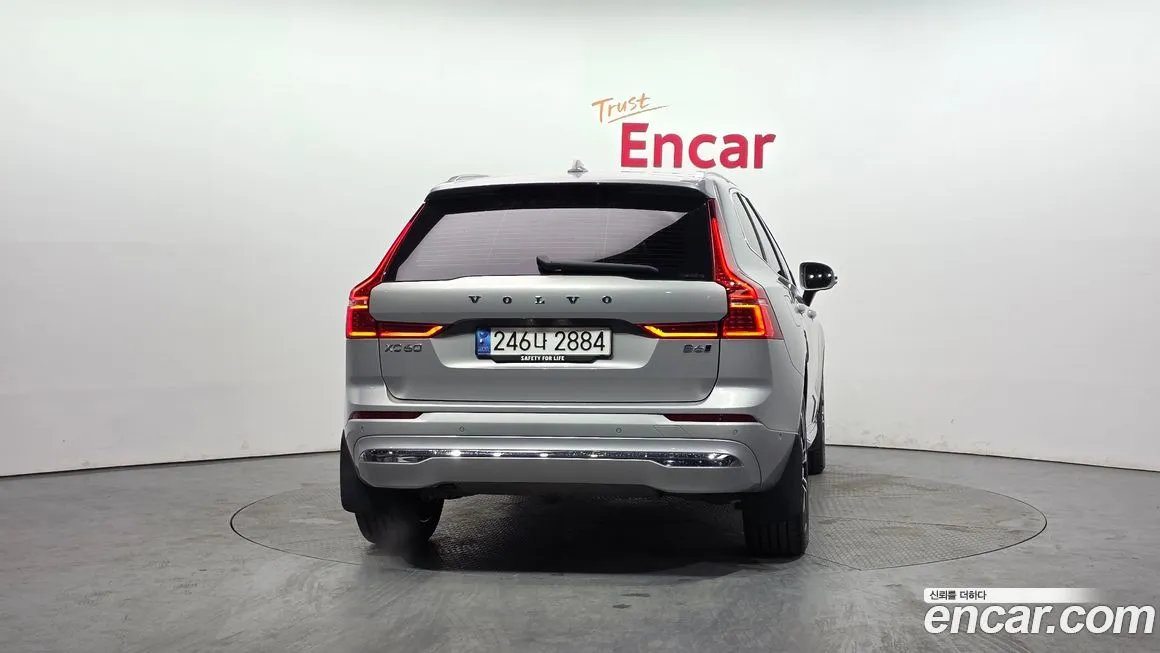 Volvo XC60 2023 из KR, фото 2