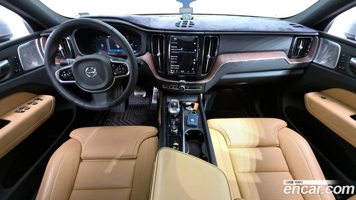 Volvo XC60 2023 из KR, фото 10