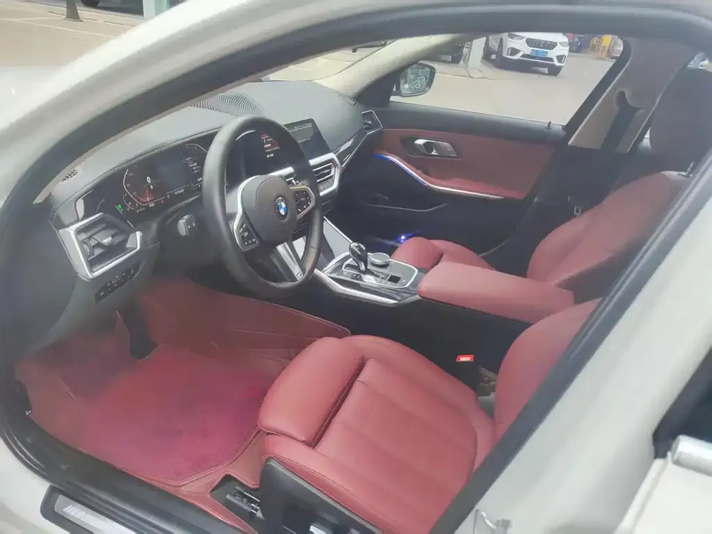 BMW 3 Series 2021 из CN, фото 3