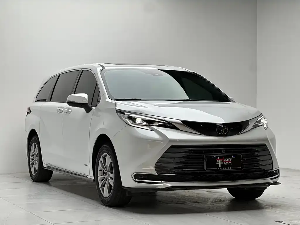 Toyota Sienna 2025 из CN, фото 8