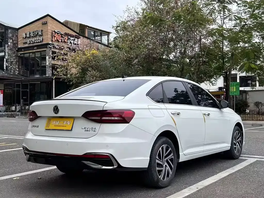 Volkswagen Lavida 2023 из CN, фото 3