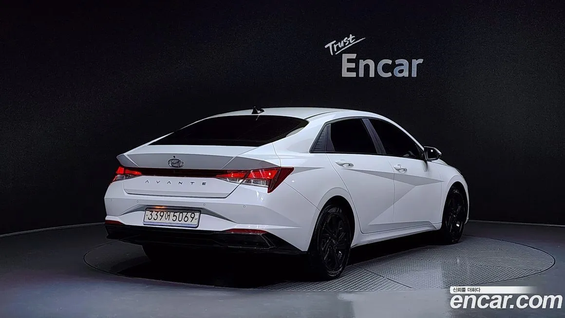 Hyundai AVANTE 2023 из KR, фото 4