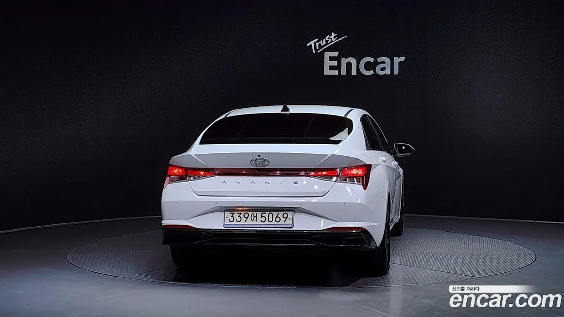 Hyundai AVANTE 2023 из KR, фото 2
