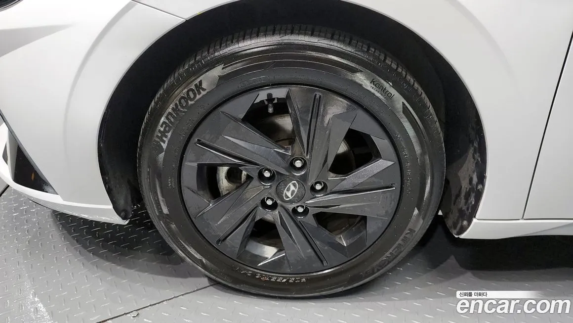 Hyundai AVANTE 2023 из KR, фото 5