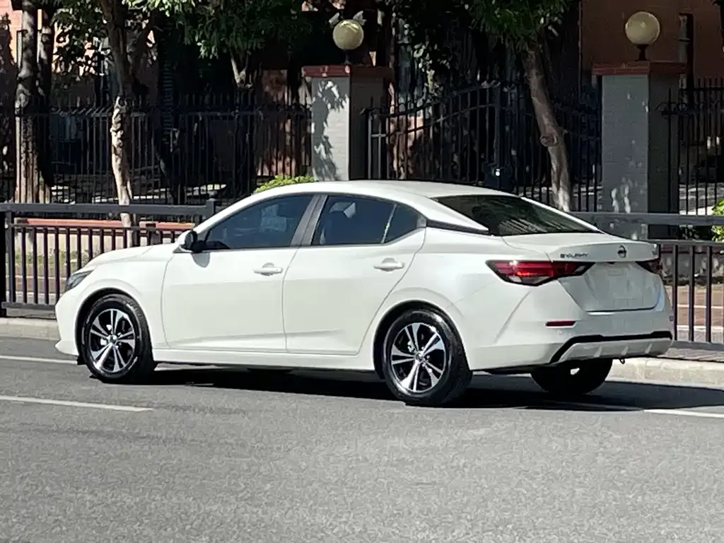 Nissan Sylphy 2022 из CN, фото 3