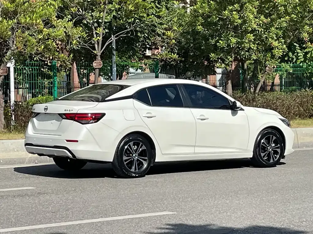 Nissan Sylphy 2022 из CN, фото 5