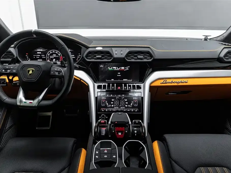 Lamborghini Urus 2023 из CN, фото 9