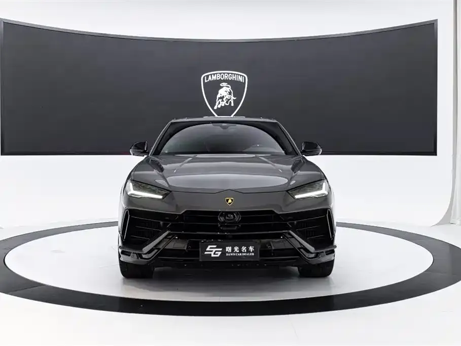 Lamborghini Urus 2023 из CN, фото 2