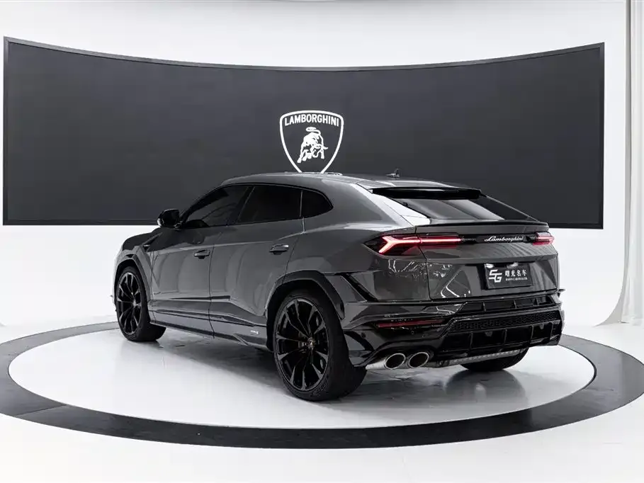 Lamborghini Urus 2023 из CN, фото 6