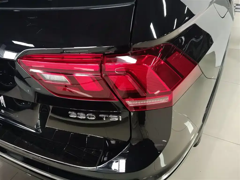 Volkswagen Tiguan L 2021 из CN, фото 2