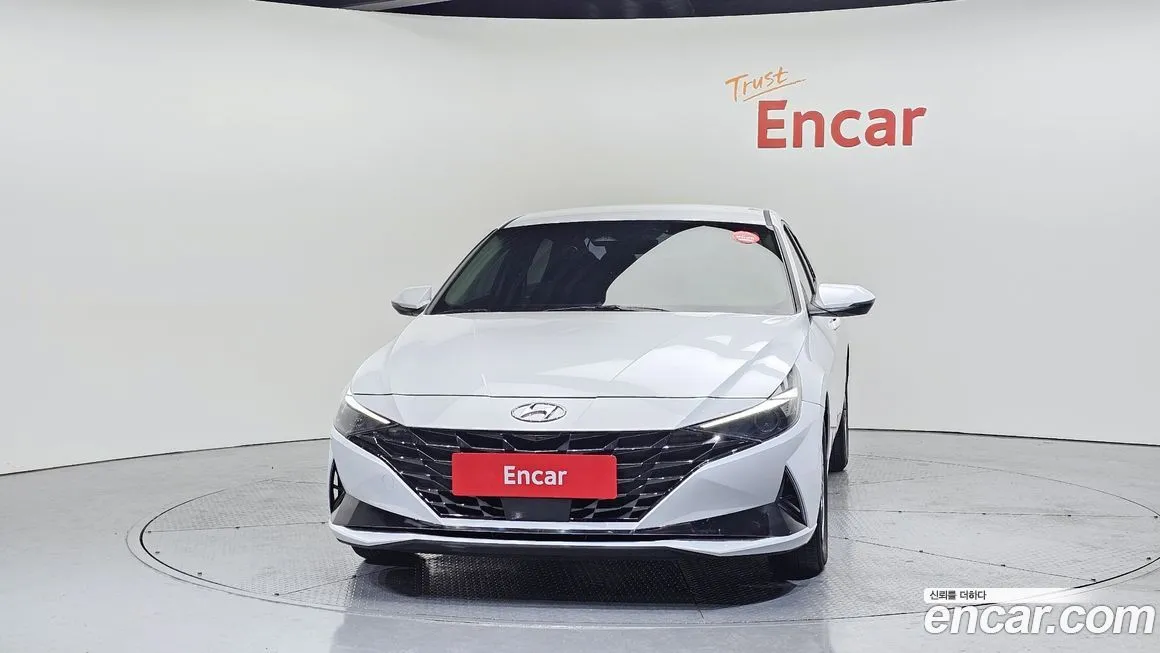 Hyundai AVANTE — фото 2