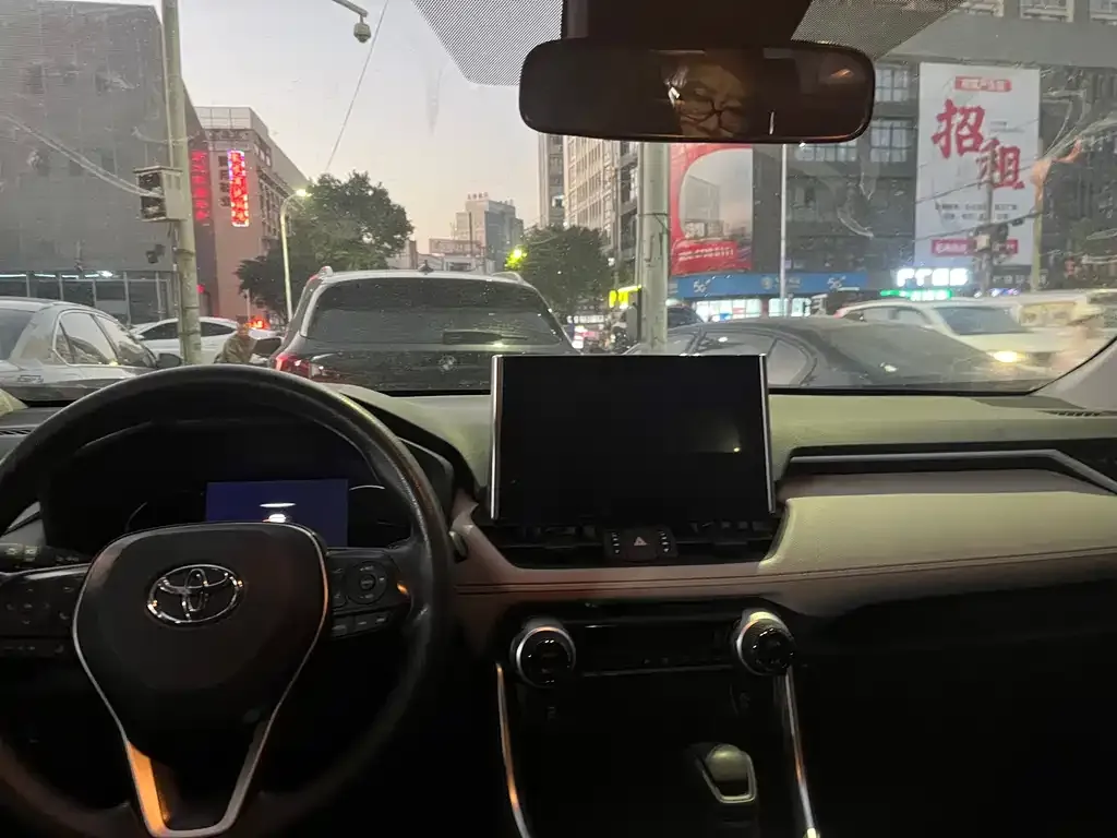 Toyota RAV4 2022 из CN, фото 5