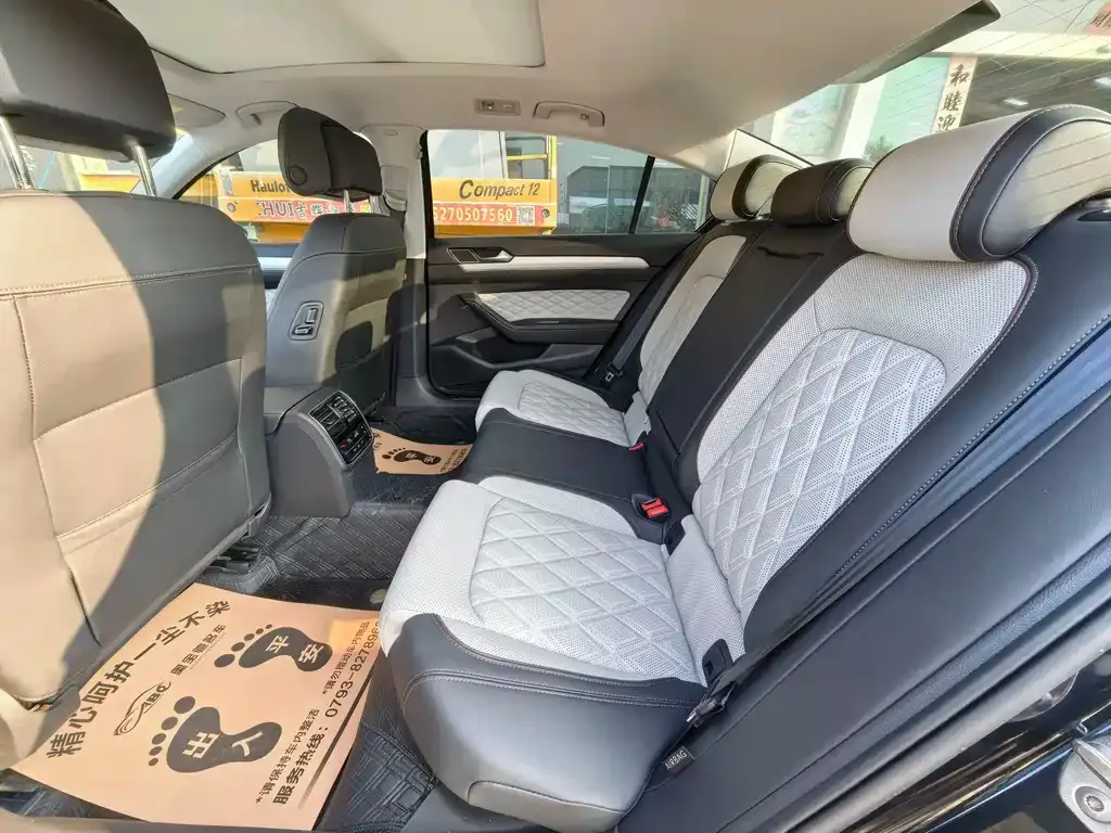 Volkswagen Magotan 2023 из CN, фото 3