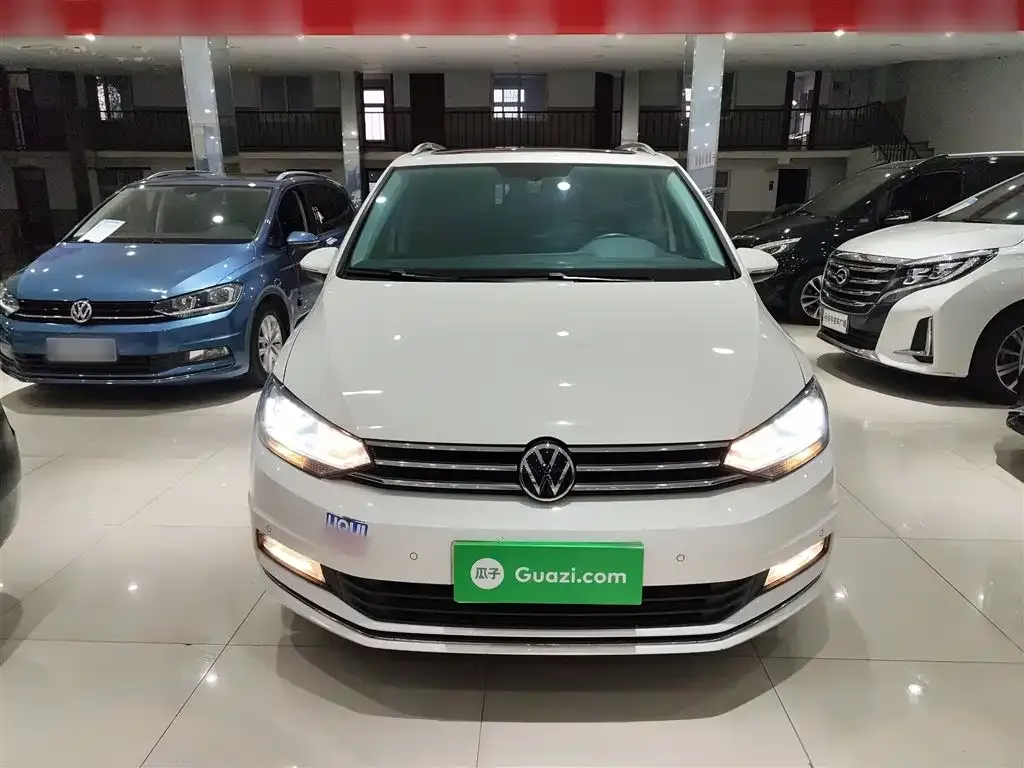 Volkswagen Touran 2021 из CN, фото 6