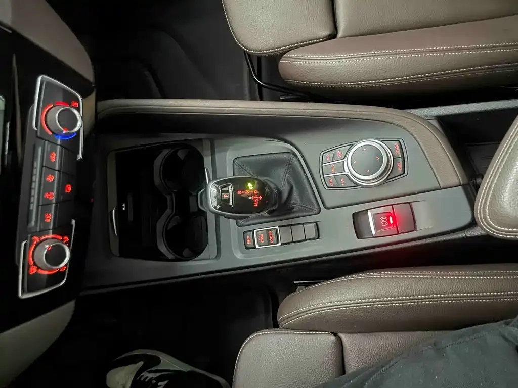BMW X1 2021 из CN, фото 10
