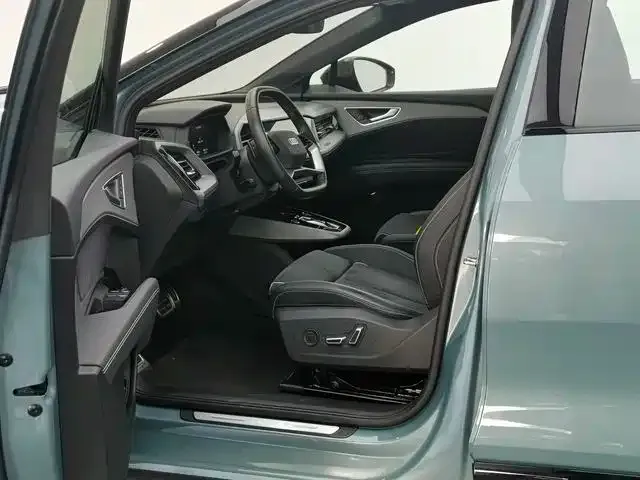 Audi Q5 e-tron 2023 из CN, фото 6