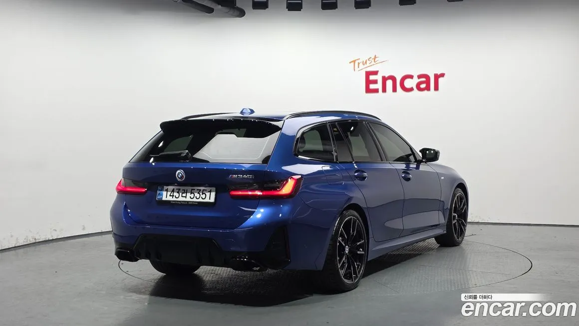 BMW 3-Series 2023 из KR, фото 3