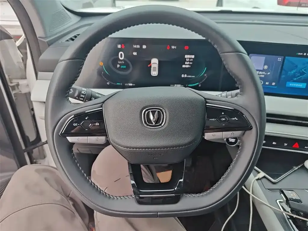 Changan CS75PLUS 2024 из CN, фото 3