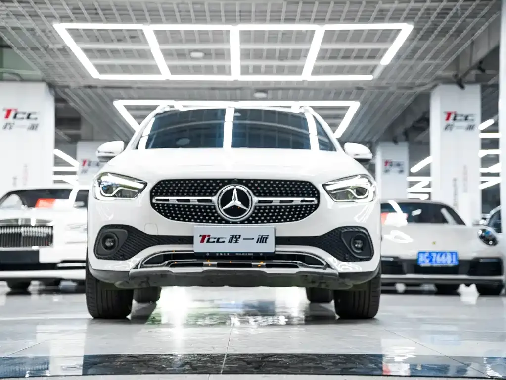 Mercedes-Benz GLA 2023 из CN, фото 2